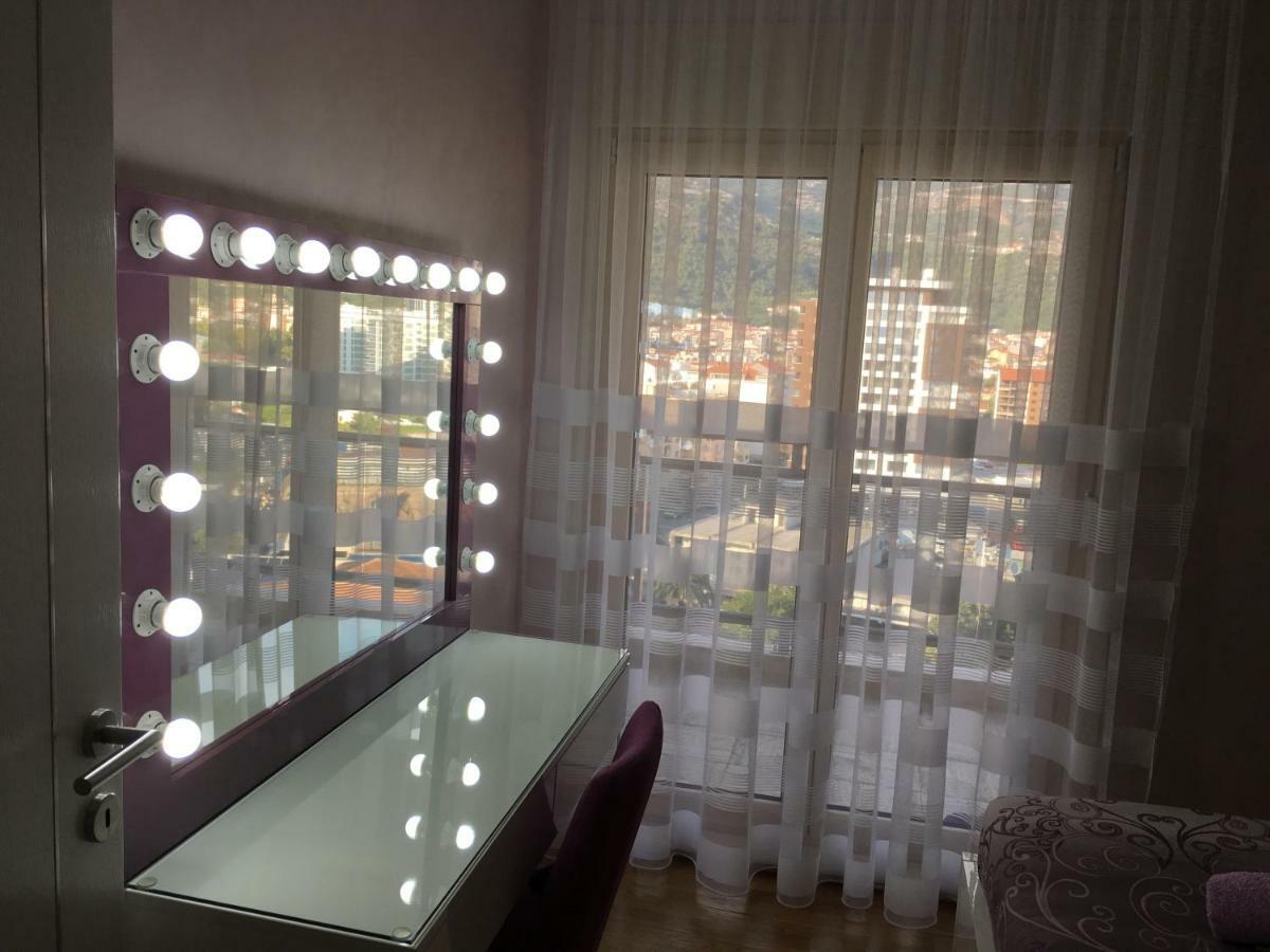 Panoramic Sea View 3-Bedroom Apartment 50 M From The Sea Будва Экстерьер фото