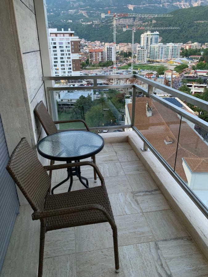 Panoramic Sea View 3-Bedroom Apartment 50 M From The Sea Будва Экстерьер фото